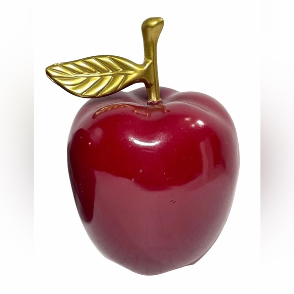 life size red glossy faux apples with brass stem and leaf lot of 3 - Picture 8 of 8